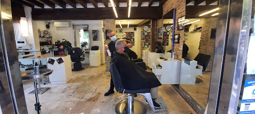 Angel M Peluquerias – Granada