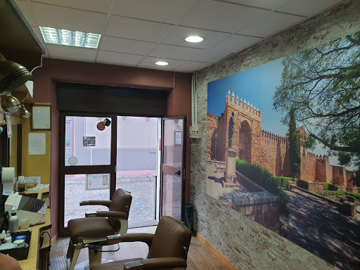 Barbería peluquería puerta de Almodóvar en Córdoba