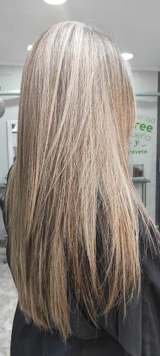 Loli Perruqueria I Estetica Unisex en Canet de Mar
