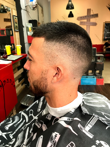 Peluquería Barbería & Tattoo en Sant Vicent del Raspeig