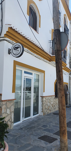 José Morales peluquería unisex en Canillas de Aceituno
