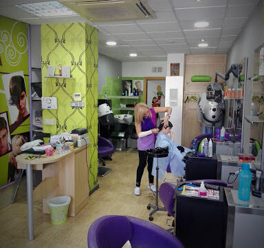 Lola Pareja Peluquería – Granada