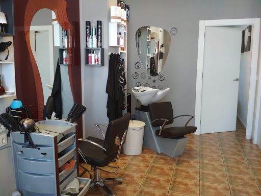 Peluqueria y Estética Nuevo Estilo en Albolote