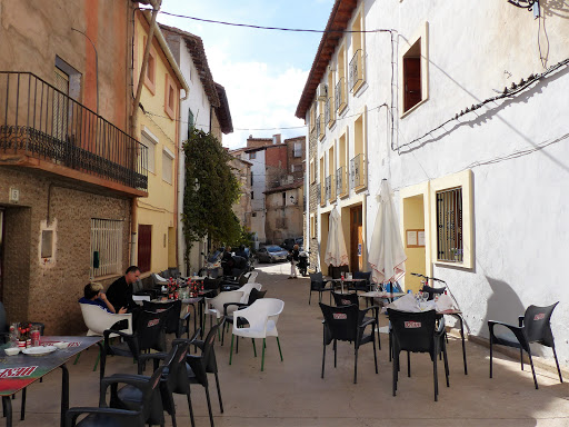 BAR RESTAURANTE EL SALÓN. en Riodeva