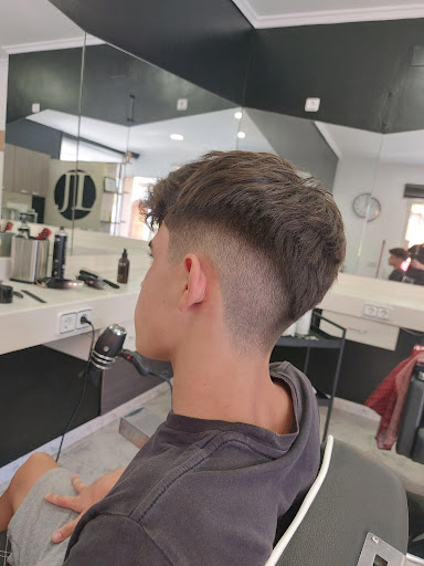 JL Loyal Barber Shop en Carcaixent
