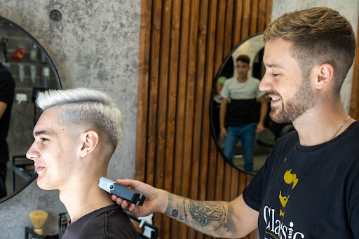 Orzáez Barber en Mairena del Aljarafe