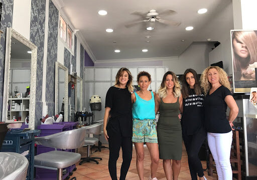 Forma y Color Estilistas Peluquería y Estética. Las Palmas. Método curly. Centro oficial Silvia Moreno – Las Palmas de Gran Canaria