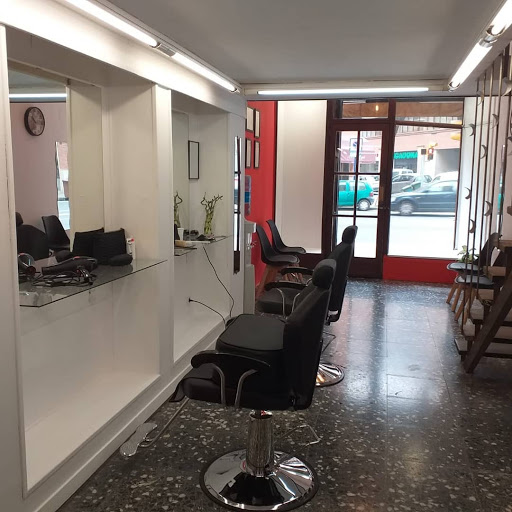 BARBERÍA PERRUQUERIA NADAL en Lleida