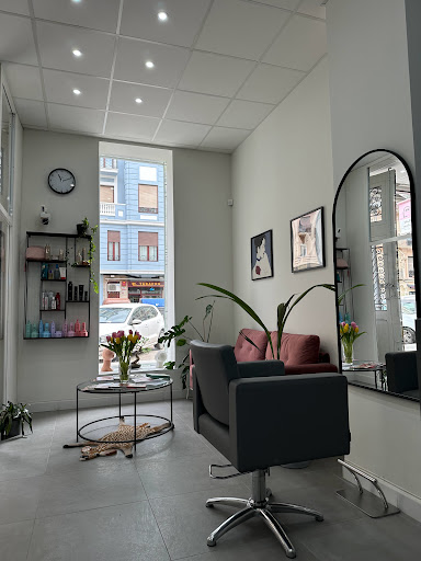 LA PELONA Hair Salon en Valencia