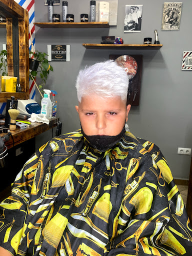 Low Cost Concept Hairdresser en Dos Hermanas