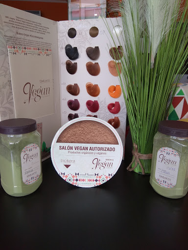 PELUQUERIA MONICA SANTOÑA en Santoña