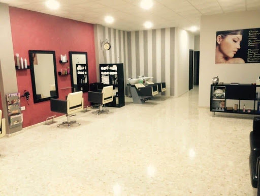 Peluquería y estética belleza y estilo en Sanlúcar de Barrameda