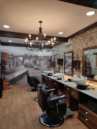 Peluquería Gustavo en Llanes