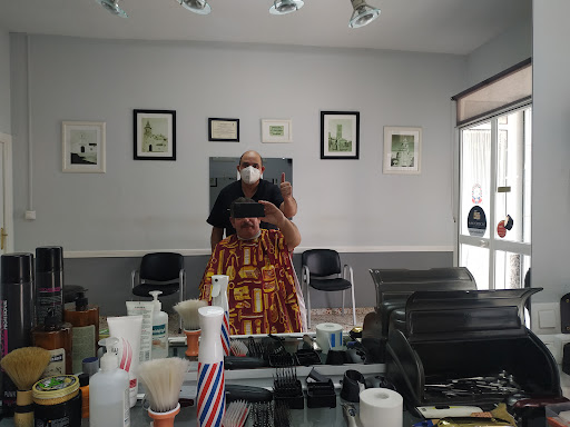 PELUQUERÍA JOSEMA CABALLEROS Y NIÑOS en Bollullos de la Mitación