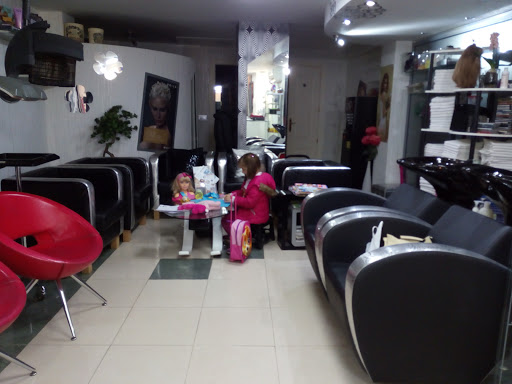 Peluquería New Look. Candeleda en Candeleda