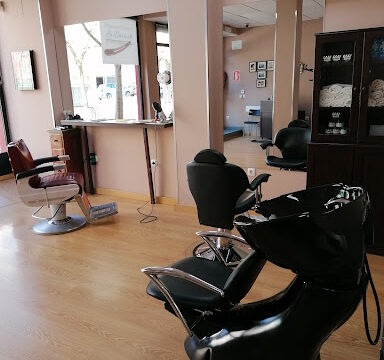 Peluqueria La Barberia – Cáceres‎