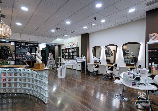 Salón de Belleza y Peluquería Ricardo Romero – Cáceres‎