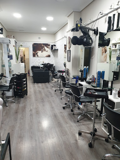 A MI AIRE PELUQUERÍA Y ESTÉTICA en Madrid
