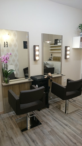EL SALÓN (PELUQUERÍA UNISEX) en Binéfar
