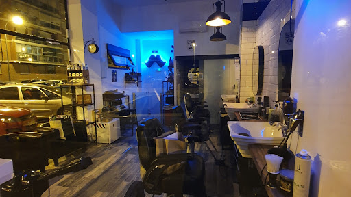 PELUQUERIA LEANDRO. BARBERSHOP en Alcala de Henares