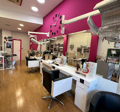 Peluquería y estética YasStyle UNISEX – Soria