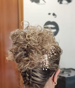 Peluqueria Mixta Enredos – Mombuey