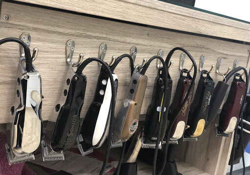 El Rojo peluquería De Caballeros – Lorca