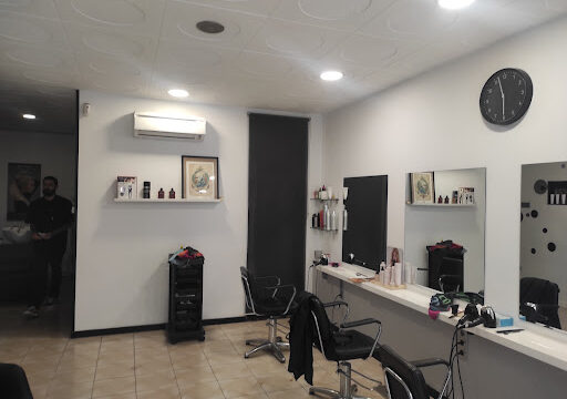 V Styl Perruquers – Manresa