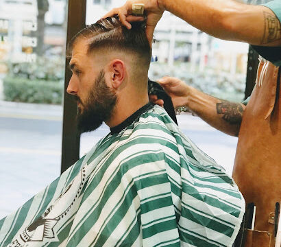 Barbería Peaky Barber – Granada
