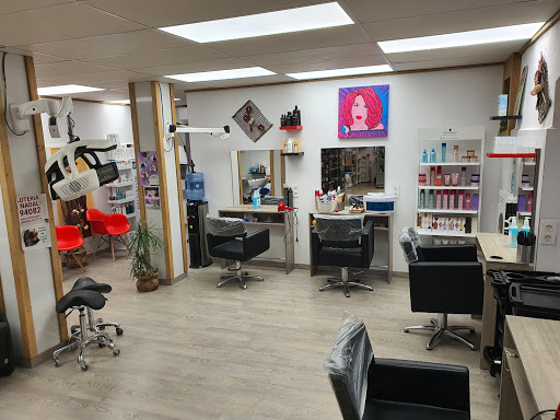 Mireia Perruqueria Estètica en Casserres