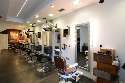 Janire and Maitane hairdresser en Deba