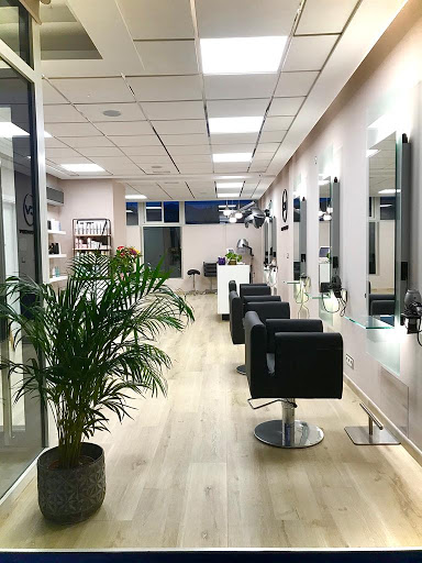 Cris Vidal Peluquería en L