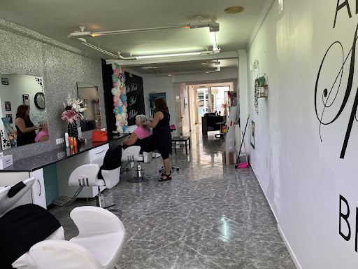 Sparkles Hair Salon en Nerja