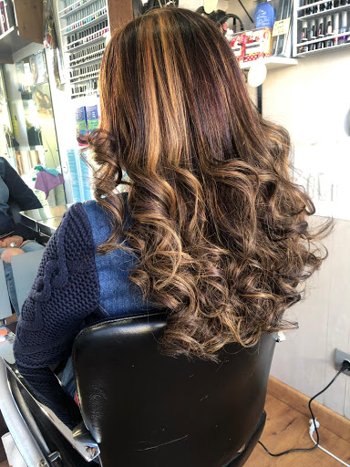 Peluquería Estilista Yolanda Segarra en Trobajo del Camino