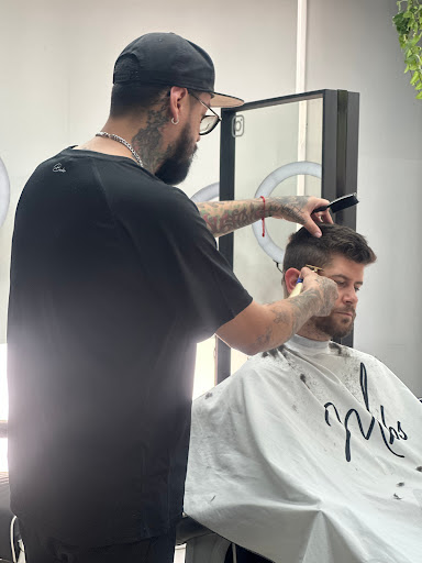 MELOS BARBER STUDIO en Rubí