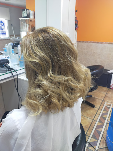 Peluquería Trini en Otura