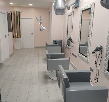Peluqueria y Estetica Marilyn – Andújar