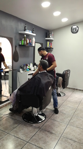 La Barberia Shop Halim en Vilanova del Camí