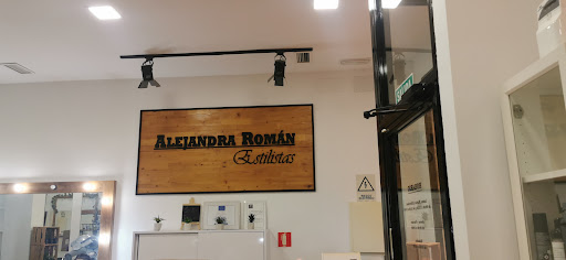 Alejandra Román Estilistas en Almería