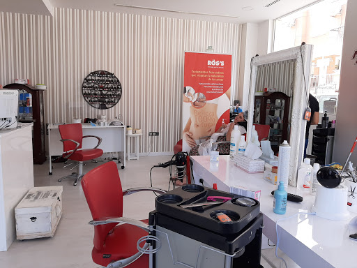 Salón de belleza Mati Hernandez en Huércal de Almería