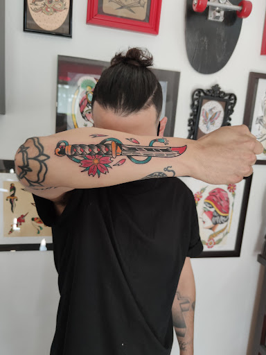 La Sangre Negra Tattoo en Montijo