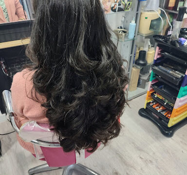 PELUQUERÍA ESPECIALISTA EN ALISADO ÁCIDO HIALURÓNICO Y METODO CURLY TRAVESURAX Fuenlabrada – Fuenlabrada