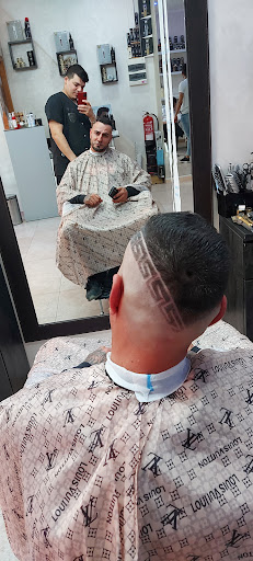 Peluqueria Barbería los Amigos en Castellón de la Plana