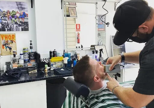 Matthew’s Barbershop – Benijófar