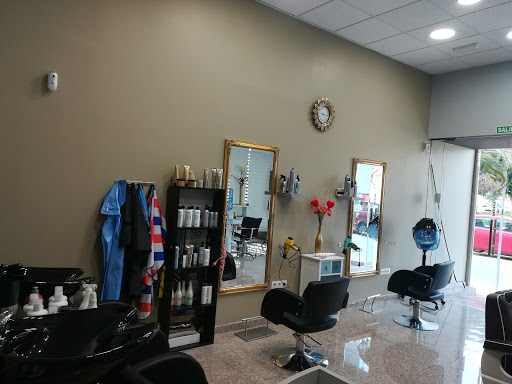 MARTHA CABRERA PELUQUERIA UNISEX en Pilar de la Horadada