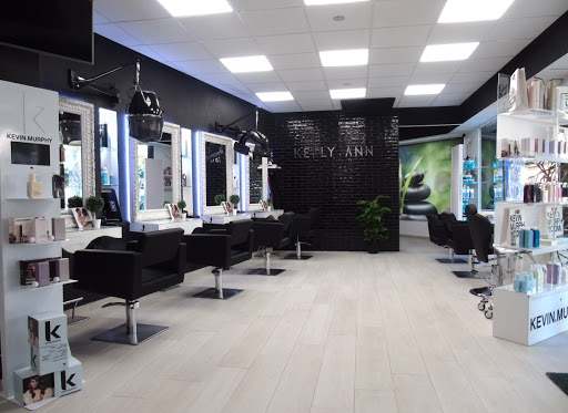 Kelly Ann Hair Salon en L