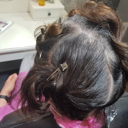 Peluquería Perfil en Benidoleig