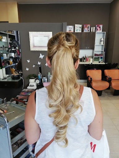 EsSenzZia Peluquería y Estética en Zaragoza