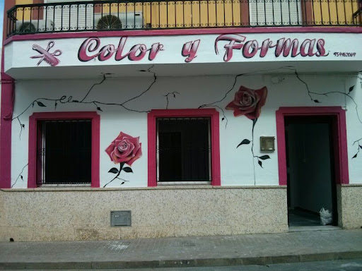 Peluquería Color y Formas en Castilleja de la Cuesta