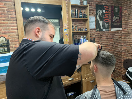 Barbería Santiago Cantano en Alhama de Granada